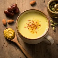 Warm milk with saffron
