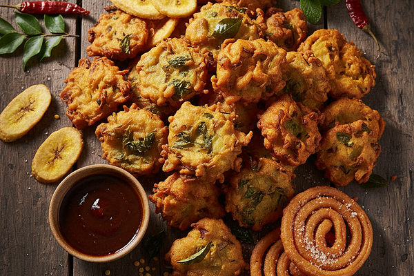 Heavy fried foods - guru, snigdha guna, difficult digestion